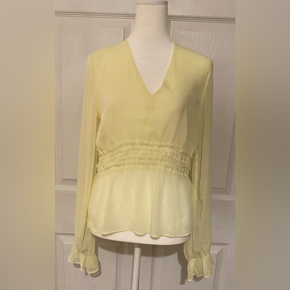Express Women’s Sheer Yellow Blouse. Size S - Picture 3 of 8